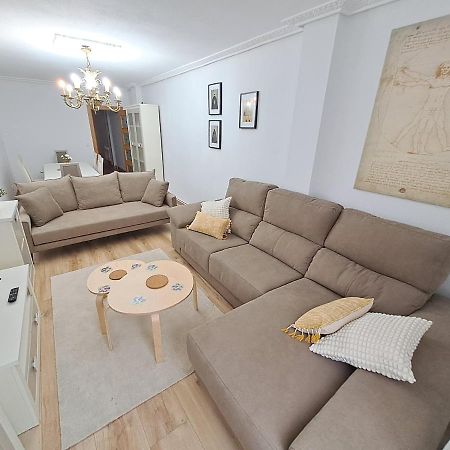 Apartamento De 120M2 Al Lado De Cabarceno Saron Eksteriør billede