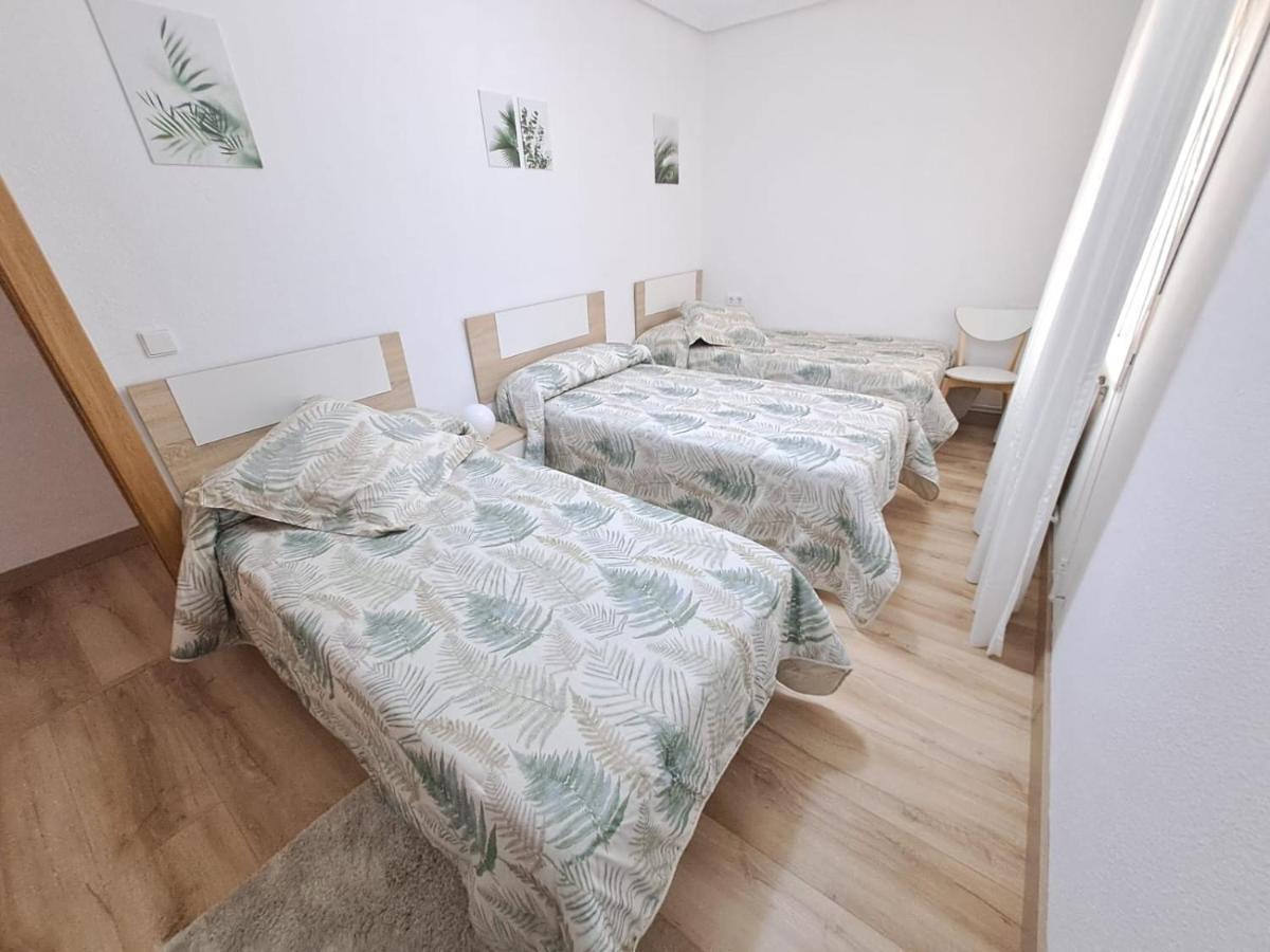 Apartamento De 120M2 Al Lado De Cabarceno Saron Eksteriør billede