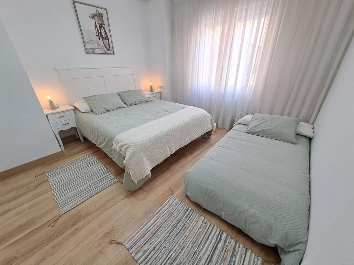 Apartamento De 120M2 Al Lado De Cabarceno Saron Eksteriør billede