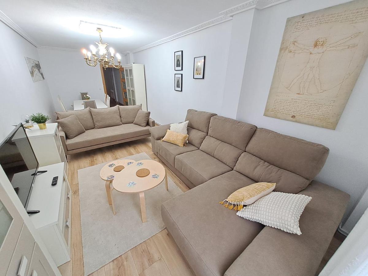Apartamento De 120M2 Al Lado De Cabarceno Saron Eksteriør billede